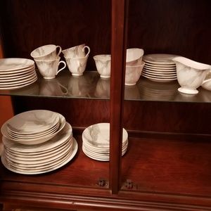 Sasaki ultra fine China . Place settings for 8